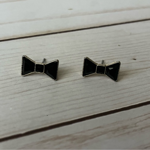 Black Tuxedo Bow Studs - Picture 2 of 3